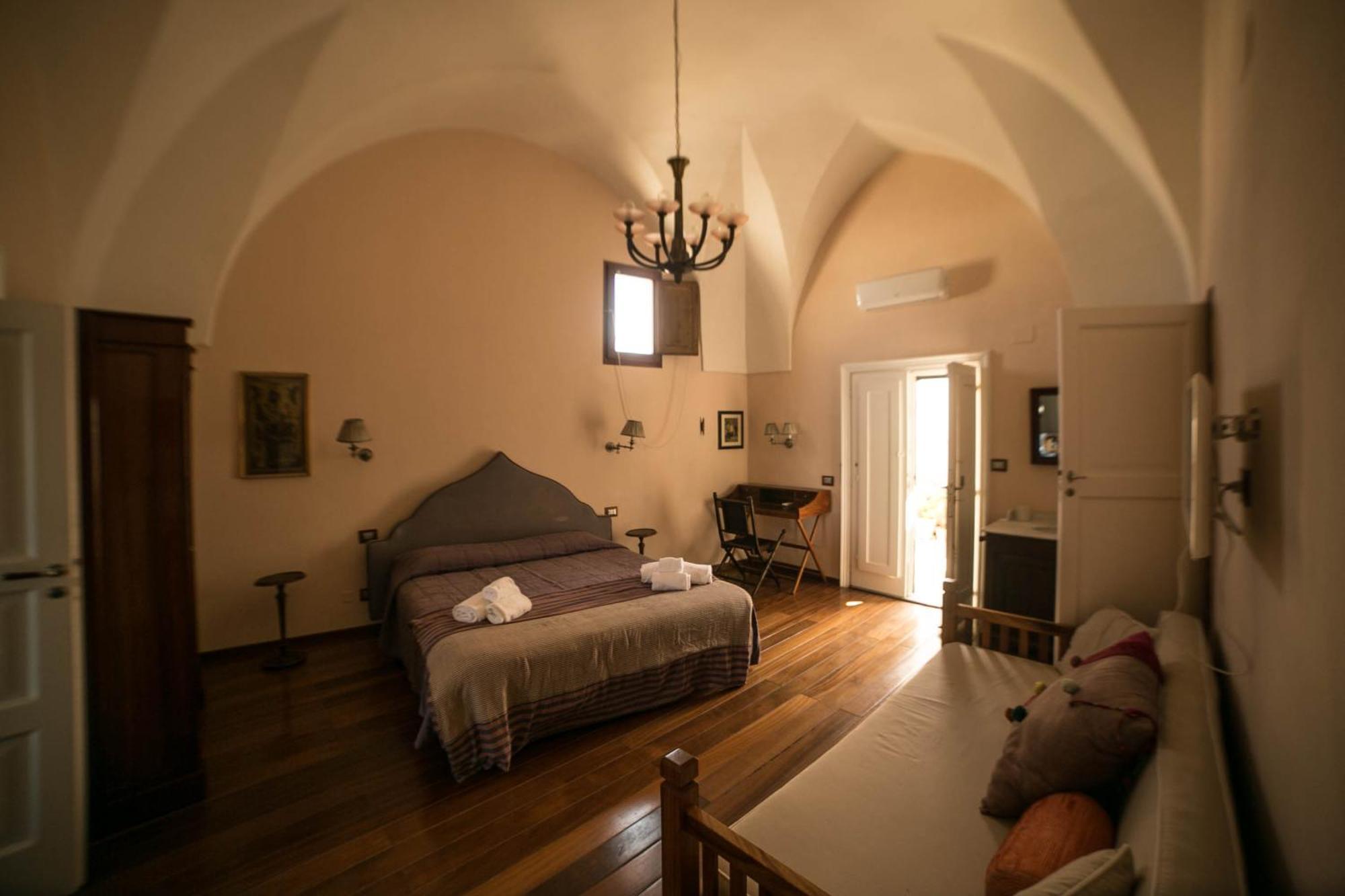 فيلا 4 Balconi House-San Gregorio Palazzo Unico Vista Mare غالّيبولي المظهر الخارجي الصورة