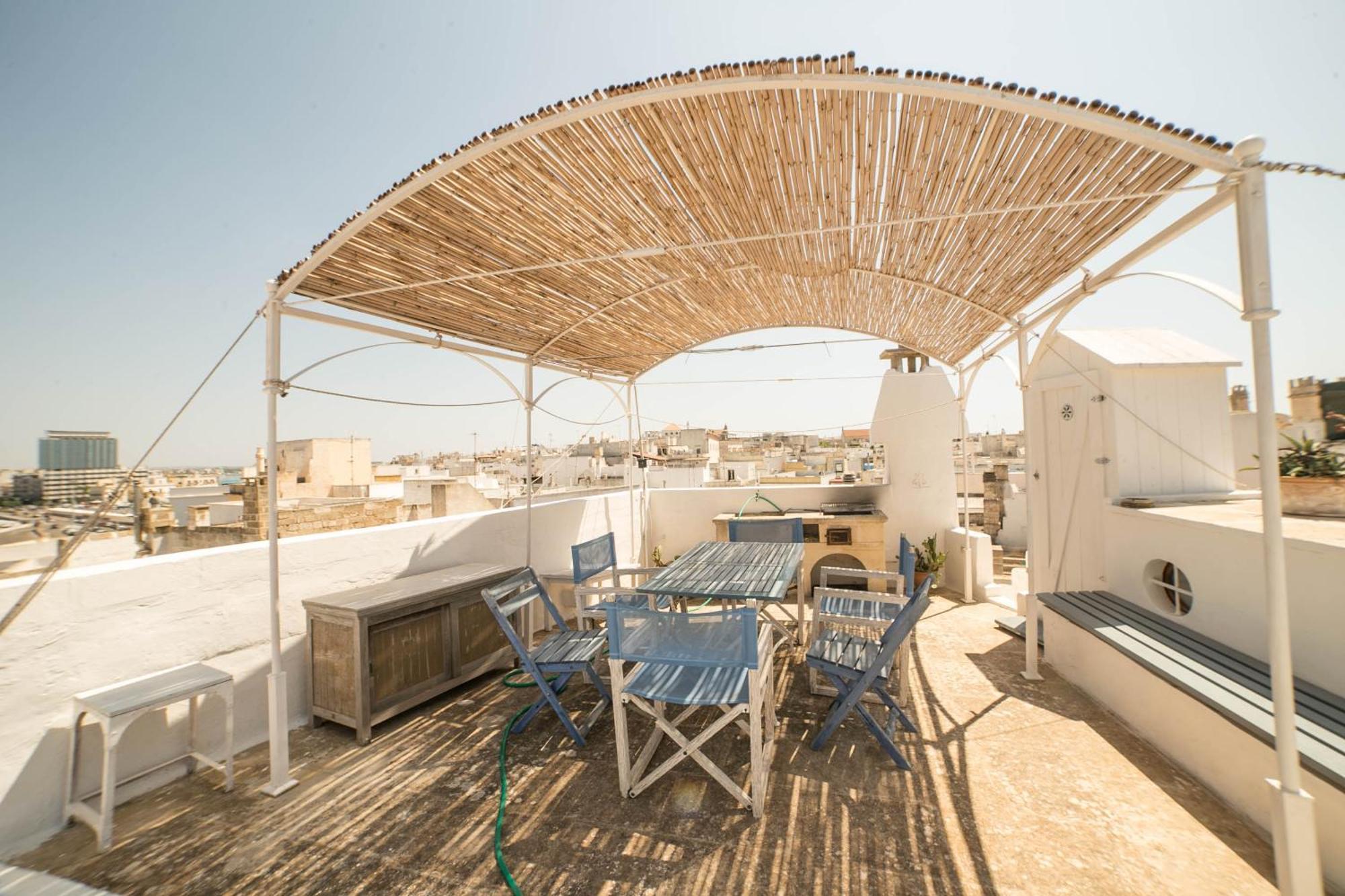 فيلا 4 Balconi House-San Gregorio Palazzo Unico Vista Mare غالّيبولي المظهر الخارجي الصورة