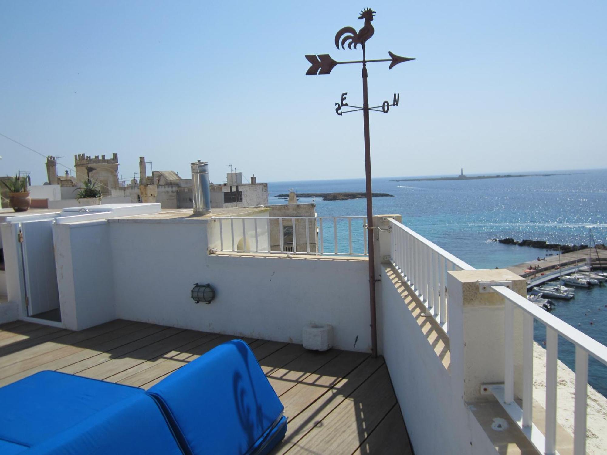 فيلا 4 Balconi House-San Gregorio Palazzo Unico Vista Mare غالّيبولي المظهر الخارجي الصورة